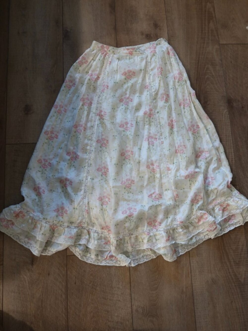 LoveShackFancy floral skirt size 2